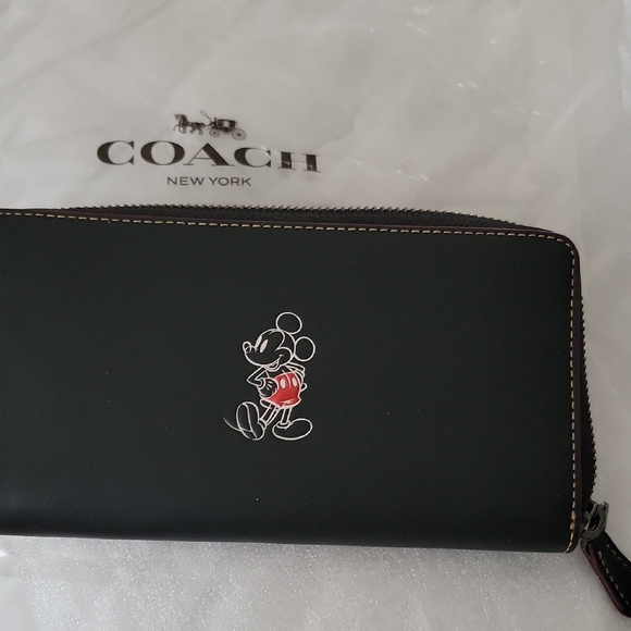 Coach Limited Edition Black Leather Wallet with Mickey Mouse Design *NEW - Picture 1 of 14